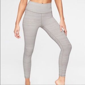 Athleta Gray High Rise Jacquard Chaturangatm 7/8 Tight sz XS